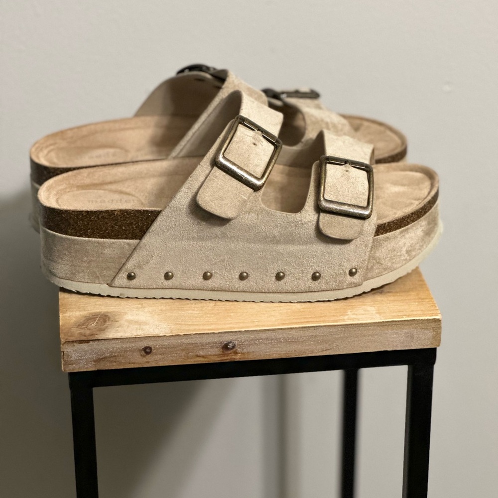 Madden Girl Babes Double-Strap Flatform Footbed Sandals
